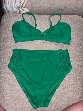 Shade & Shore Emerald Green High-Waist Bikini Set